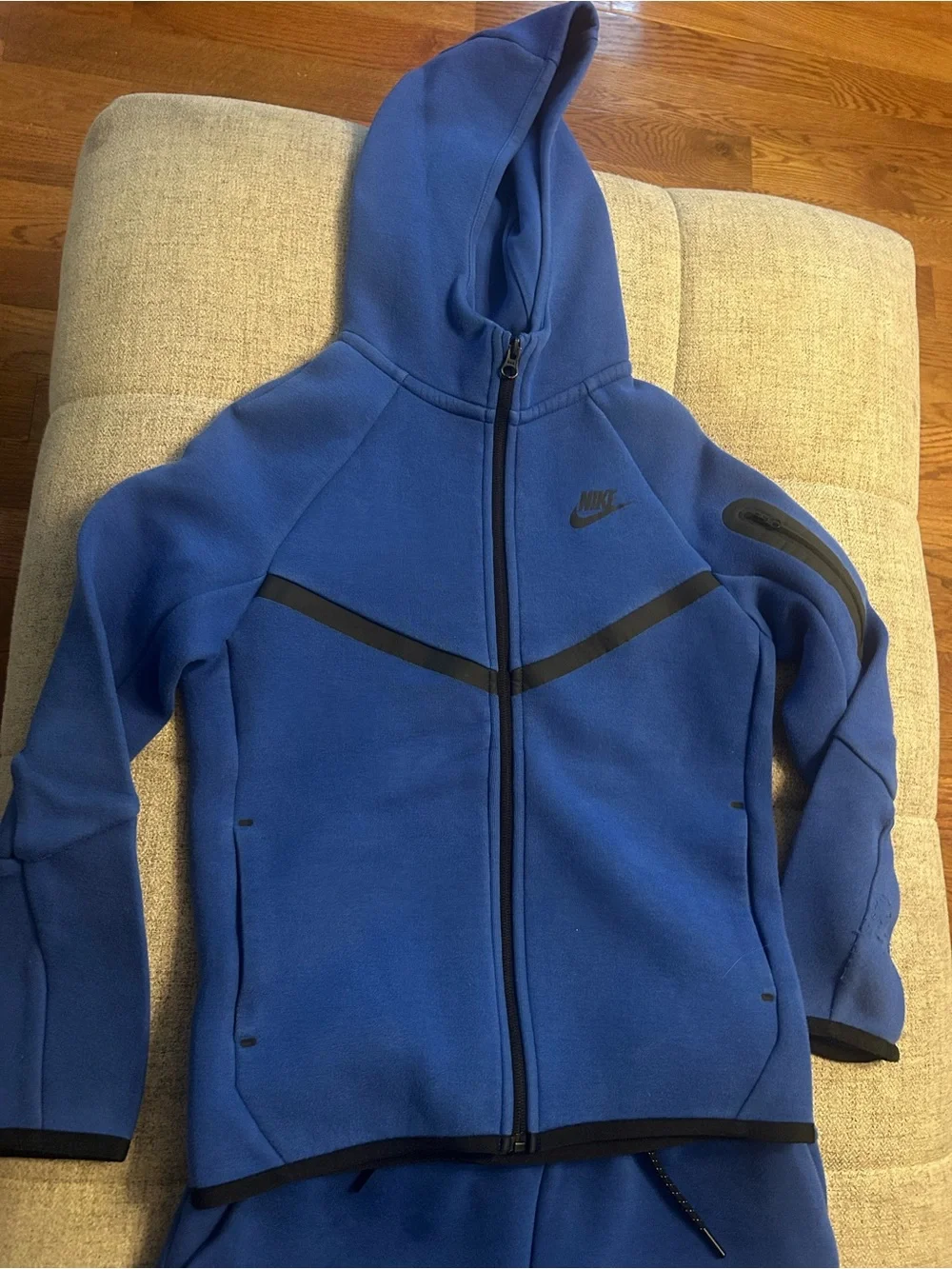 Nike comfortable zip